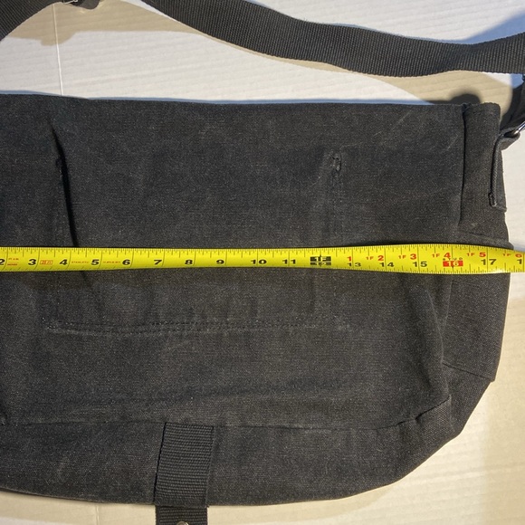 Vintage Roots Canada 1973 Canvas Satchel - Picture 7 of 12